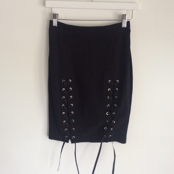 COPY - 2 Piece Front Lace Up Skirt and Crop Set - Picture 5 of 6